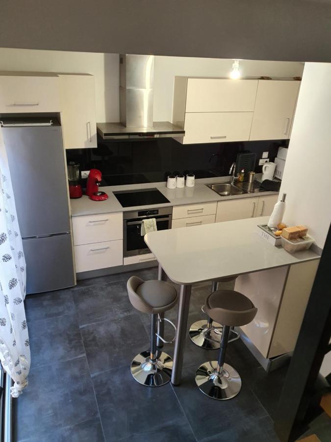 Le Cocon De Troyes Apartamento Exterior foto